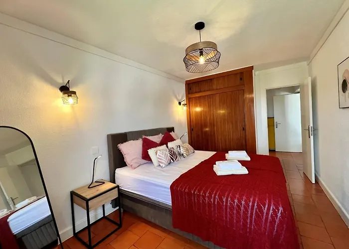 Armacao De Pera Brightness 2 With Pool By Homing