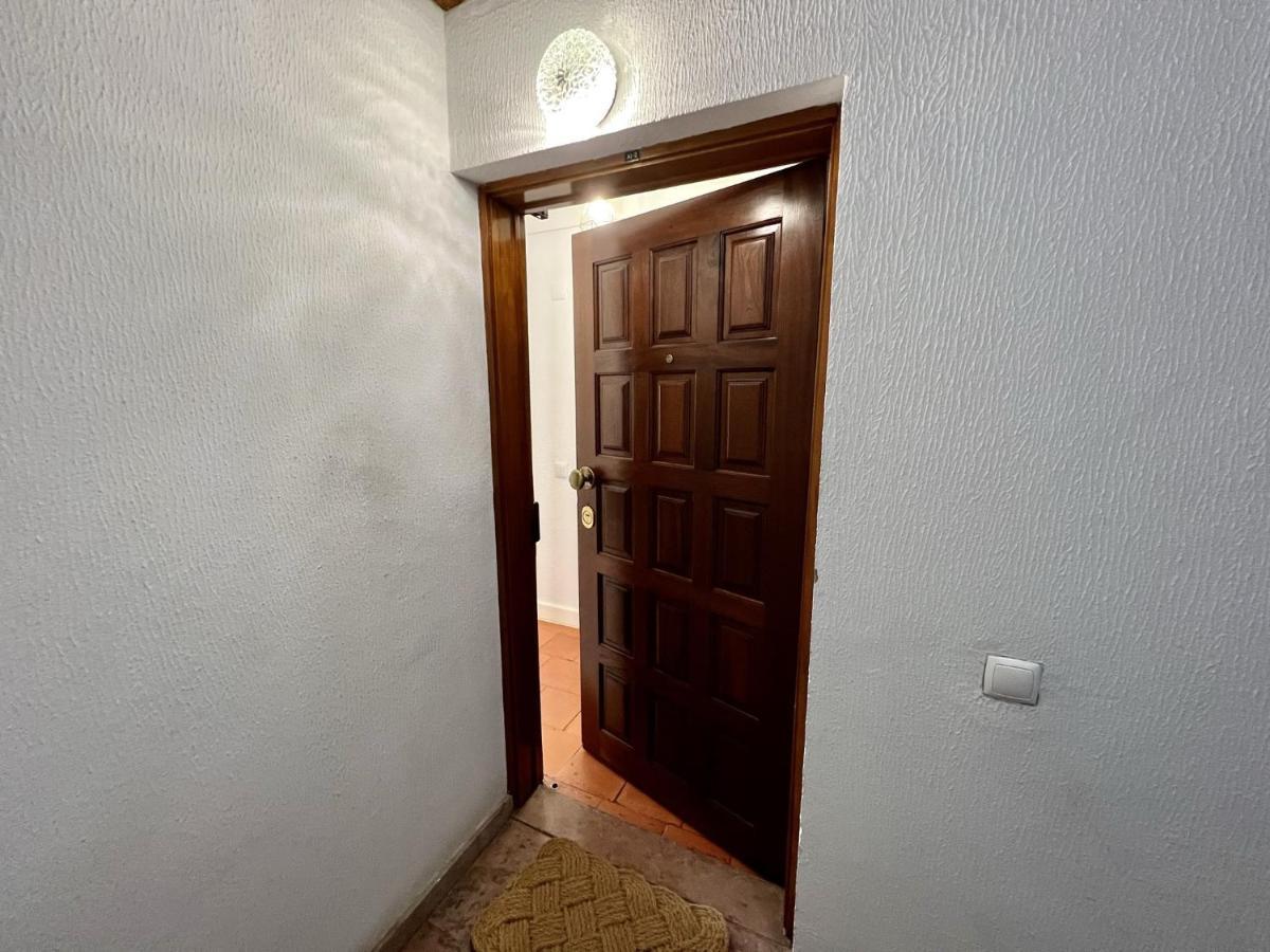 Apartment Brightness 2 With Pool By Homing Armacao de Pera