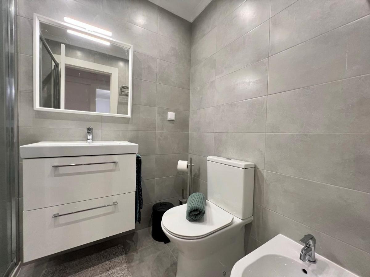 Apartment Brightness 2 With Pool By Homing *